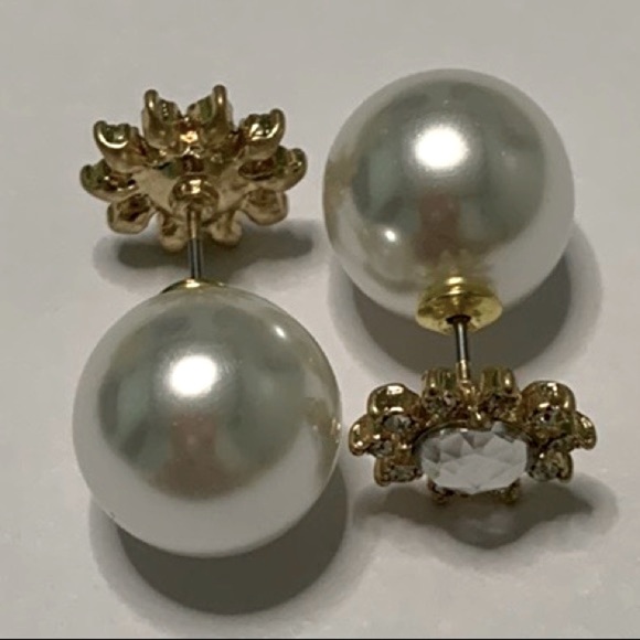 Kate Spade beautiful Reversible crystal and pearls stud earrings - Picture 8 of 10